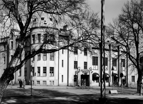 Eskteriöörikuva Tampereen vapaapalikunnan talosta. Rakennus edustaa tyyliltään jugendia.